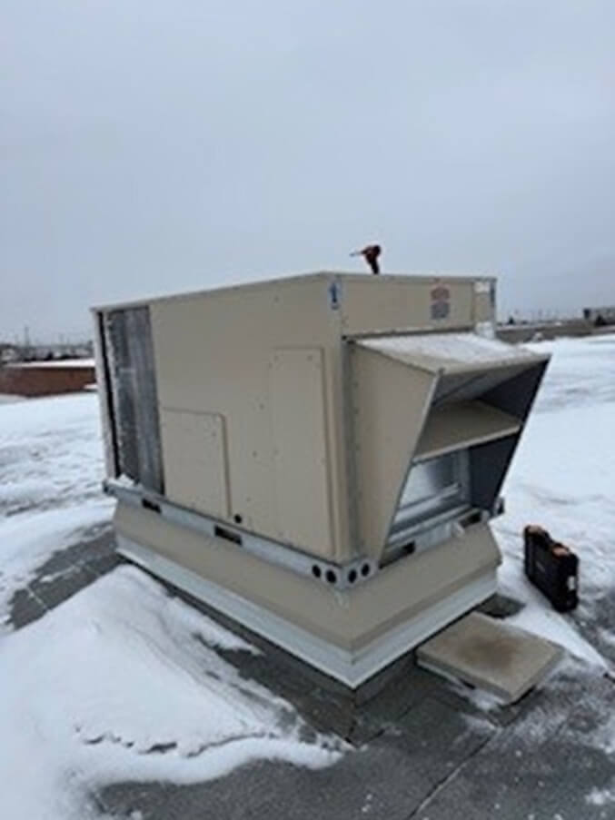 Mississauga Rooftop HVAC Unit Replacement-01
