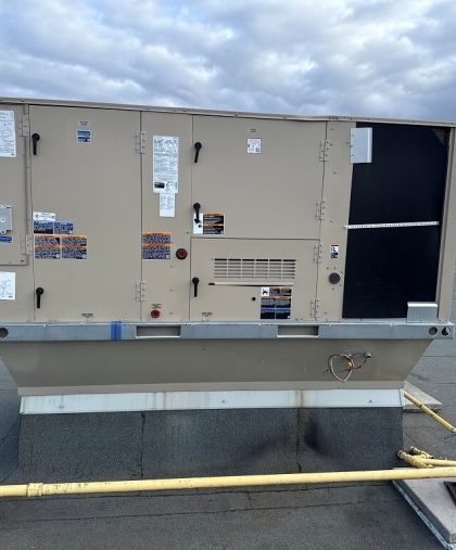 Replacement of a Lennox rooftop unit (RTU) at a commercial facility in Mississauga, Ontario -2050 DREW RD - INSTALLED UNIT