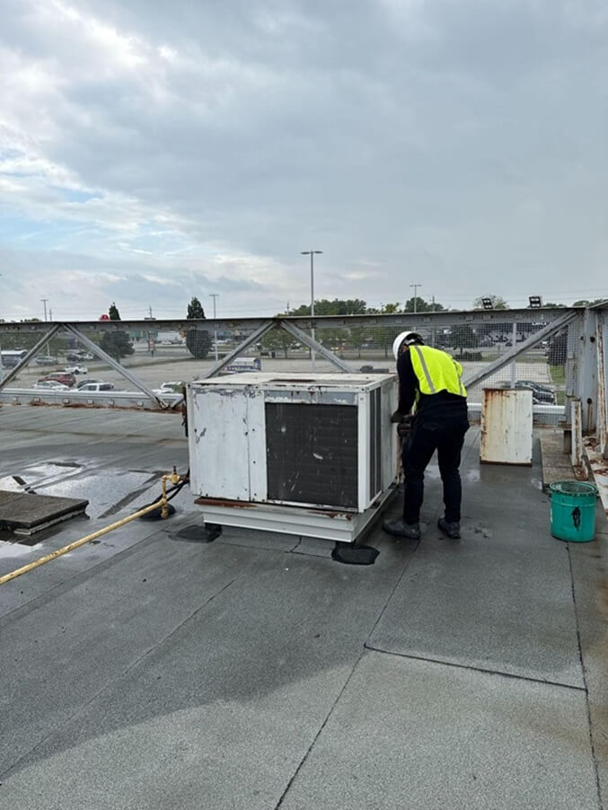 Windsor Rooftop HVAC Replacement -03